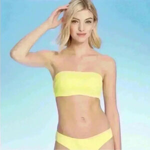 Shade & Shore Ribbed Bikini top
Swimwear Yellow
